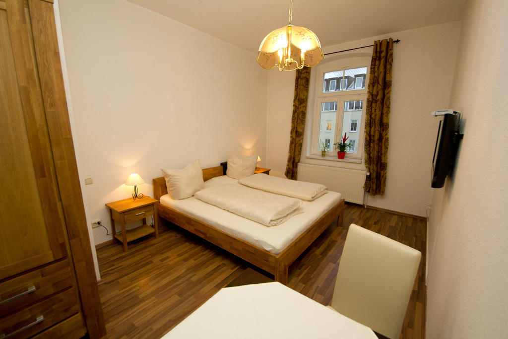 Hotel Garni Am Klostermarkt Plauen Rom bilde