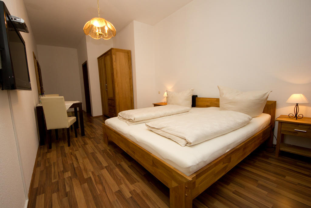 Hotel Garni Am Klostermarkt Plauen Rom bilde